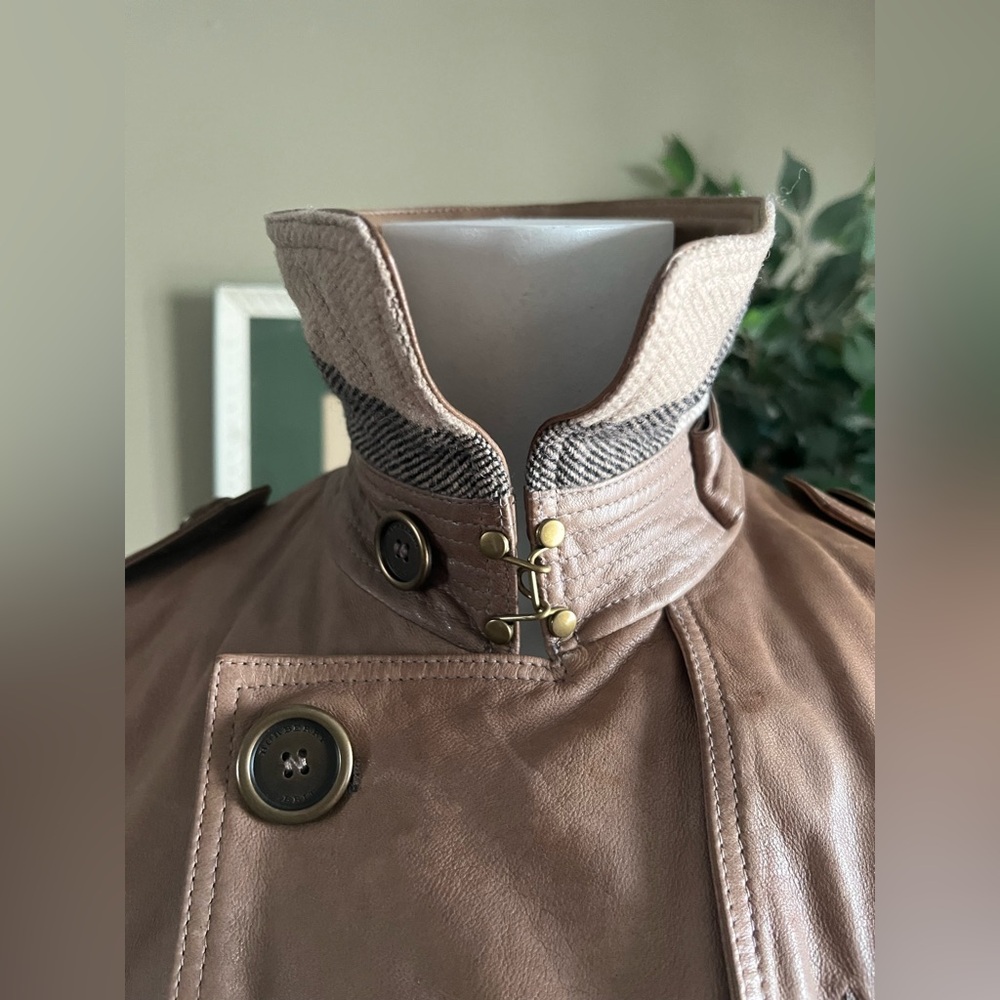 Burberry Leather Trench Coat - Picture 13 of 16